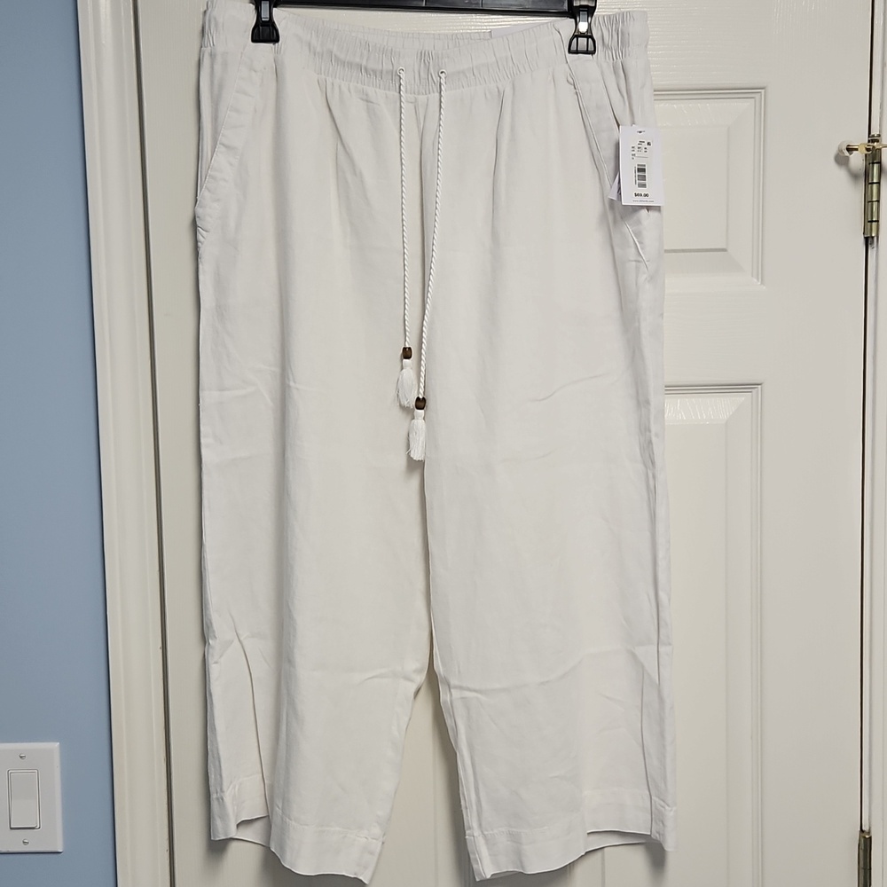 Westbound Linen Blend Mid Rise Straight Leg Lightweight‎ Pant: Color- White